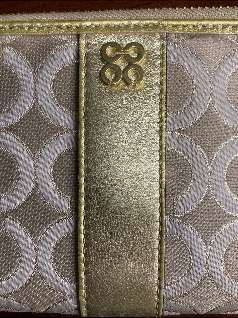 Coach Julia Op Art Zip Wristlet/Wallet. Khaki Beige & Gold Canvas Leather EUC - Picture 2 of 16